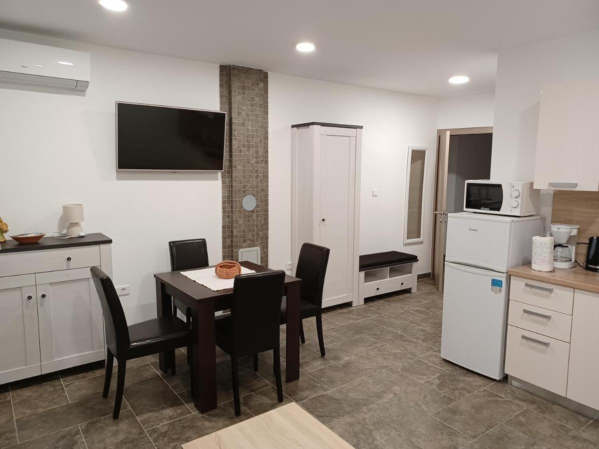 Apartments Eugen Rtina Ngoại thất bức ảnh